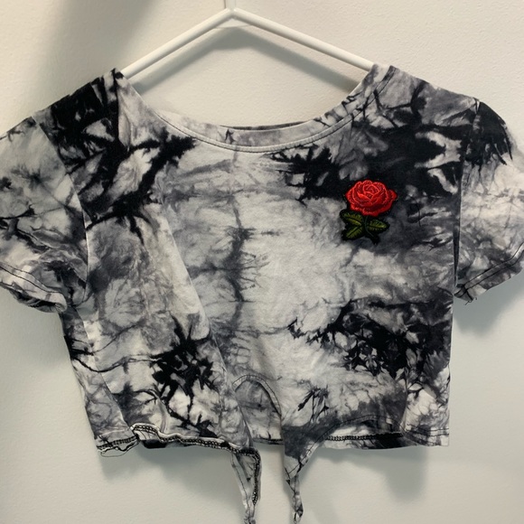 Shein Marble Tie Up Crop Top - Picture 2 of 4